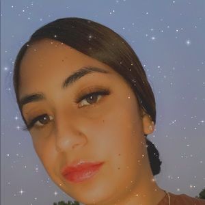 Meet your Posher, Karla